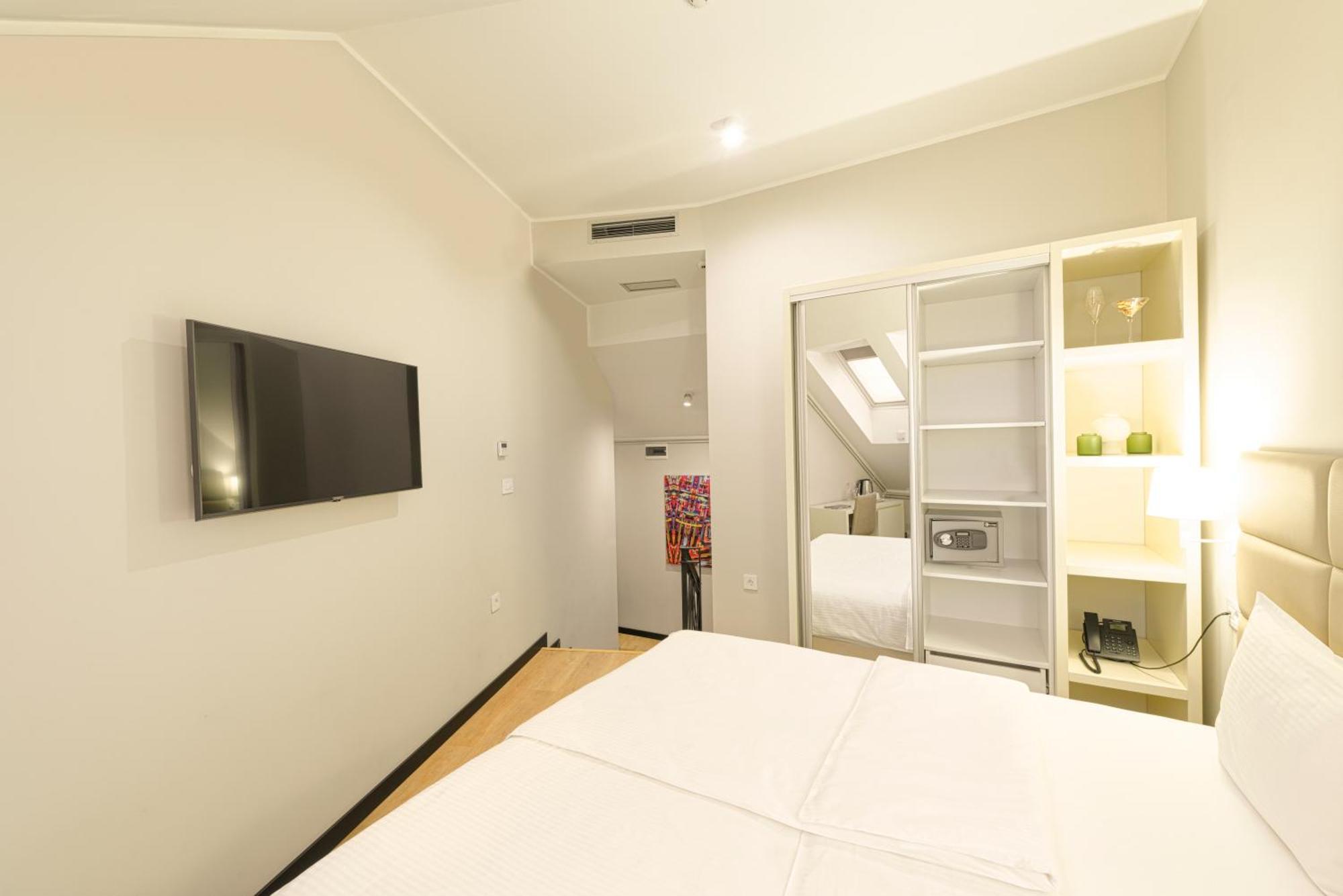 Lanterna Rooms City Center Novi Sad Ngoại thất bức ảnh